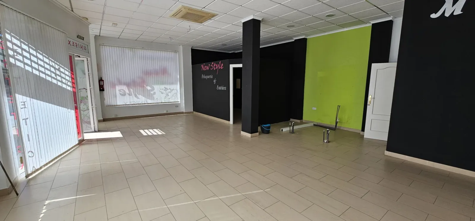 Venta Local comercial en el Barrio El Parral, Totana  - imagen 8