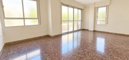 Venta Piso con Ascensor en Primera Planta en el Centro de Totana 