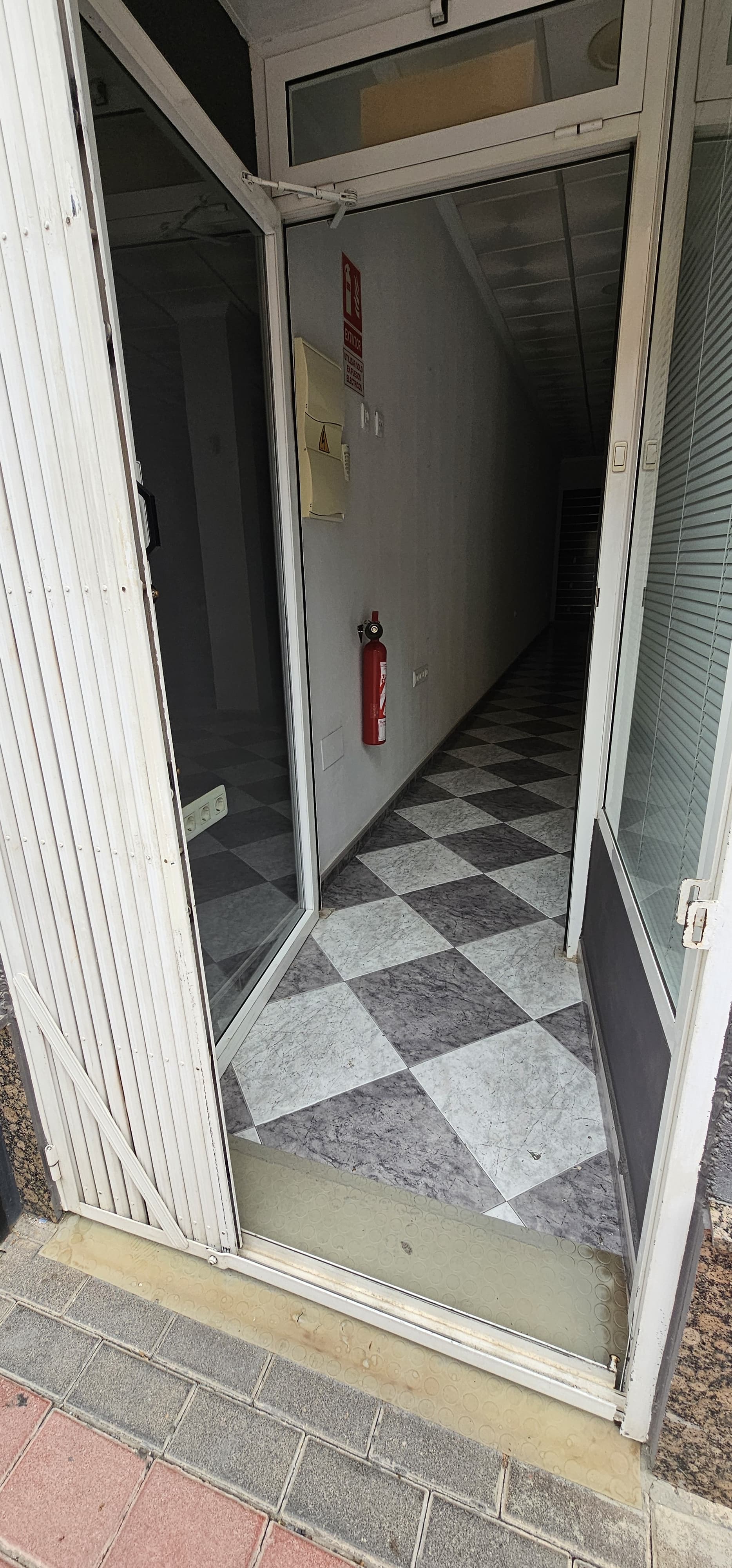 Venta Local Comercial Barrio Cerámica Totana - imagen 10